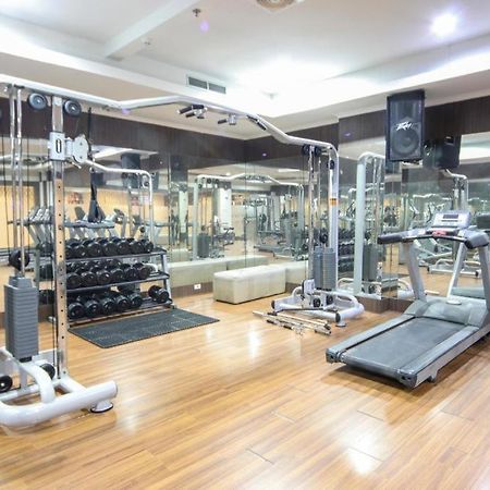 New Hollywood Hotel Pekanbaru Dış mekan fotoğraf