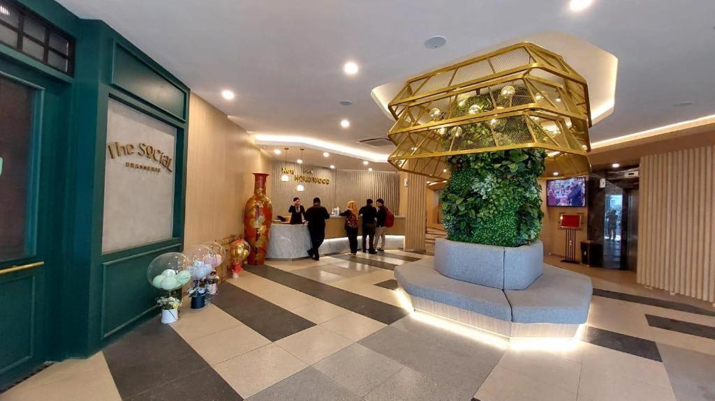 New Hollywood Hotel Pekanbaru Dış mekan fotoğraf