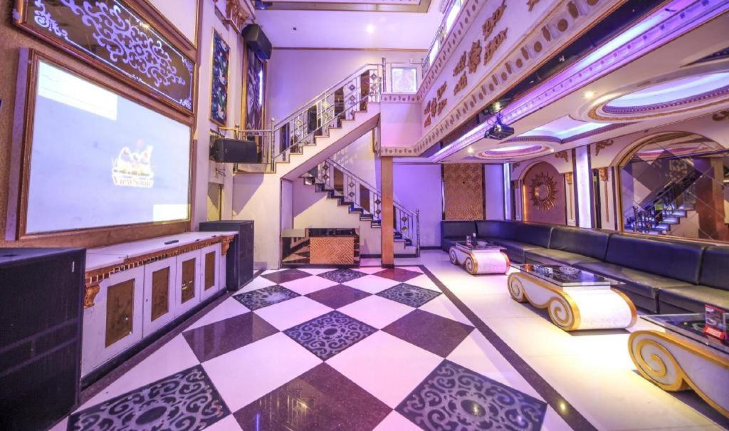 New Hollywood Hotel Pekanbaru Dış mekan fotoğraf