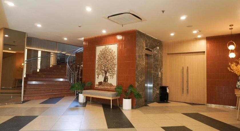 New Hollywood Hotel Pekanbaru Dış mekan fotoğraf