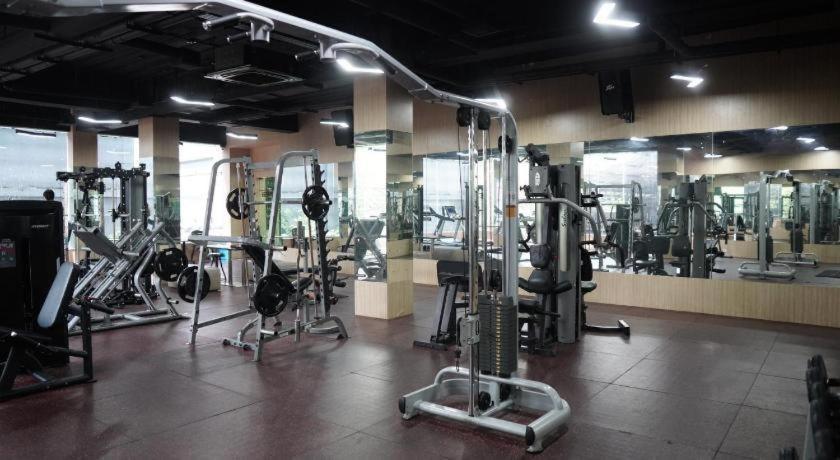New Hollywood Hotel Pekanbaru Dış mekan fotoğraf