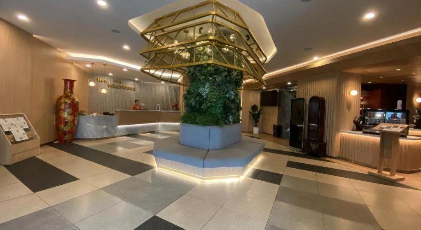 New Hollywood Hotel Pekanbaru Dış mekan fotoğraf